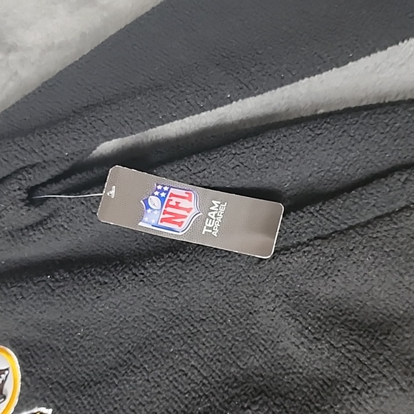 NFL Team Apparel Redskins zip up fleece Hoodie. NWT . Size S - Picture 9 of 10